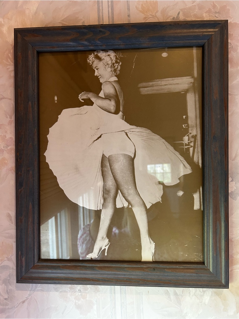 Framed Marilyn Monroe Wall Art in Black Frame